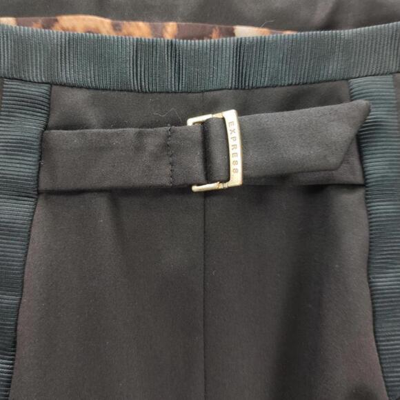 Express Pencil Skirt with Leopard Print Lining - Picture 7 of 11